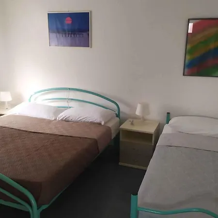 Apartment In 25001 *