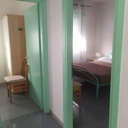 In 25001 Apartment